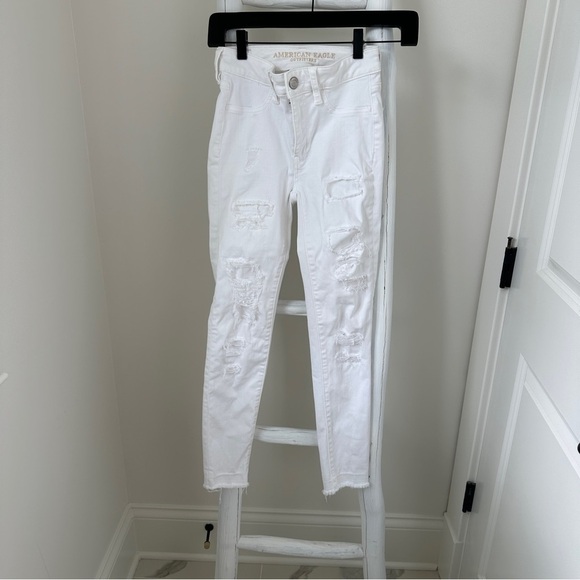 American Eagle Outfitters White Distressed Hi Rise Jegging Cropped Jeans Size 0 - Picture 1 of 13